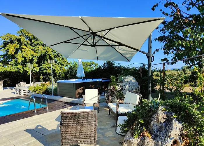 Letizia Bed and Breakfast 4*